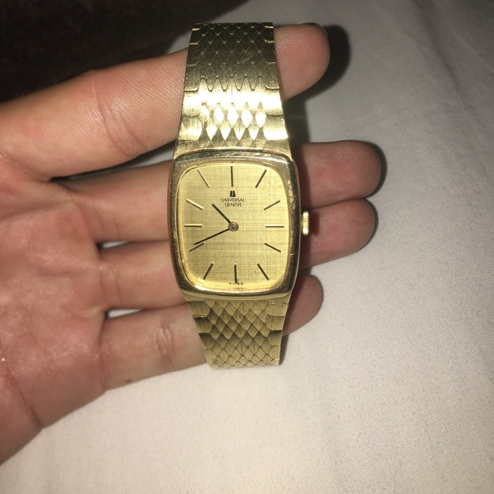 14kt Geneve Universal Watch